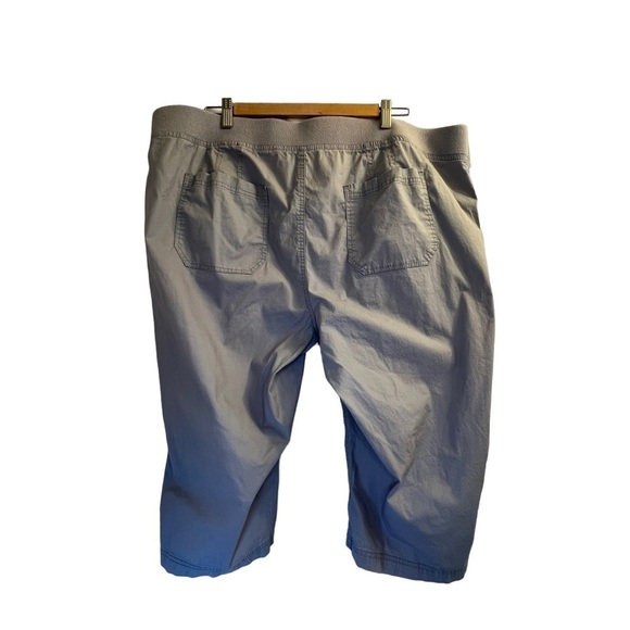 Reitmans Capris Pants Gray Size 22 Petite - Picture 7 of 9